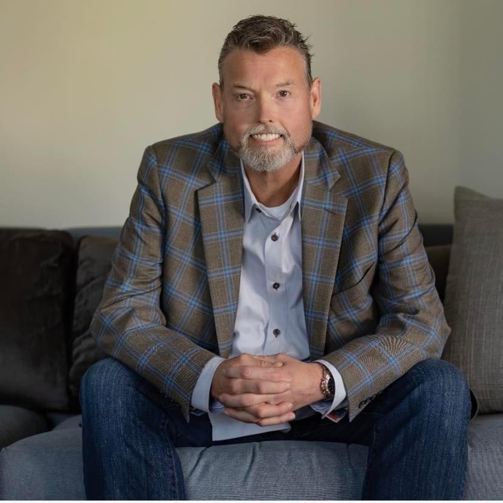 Meet your Posher, Joe